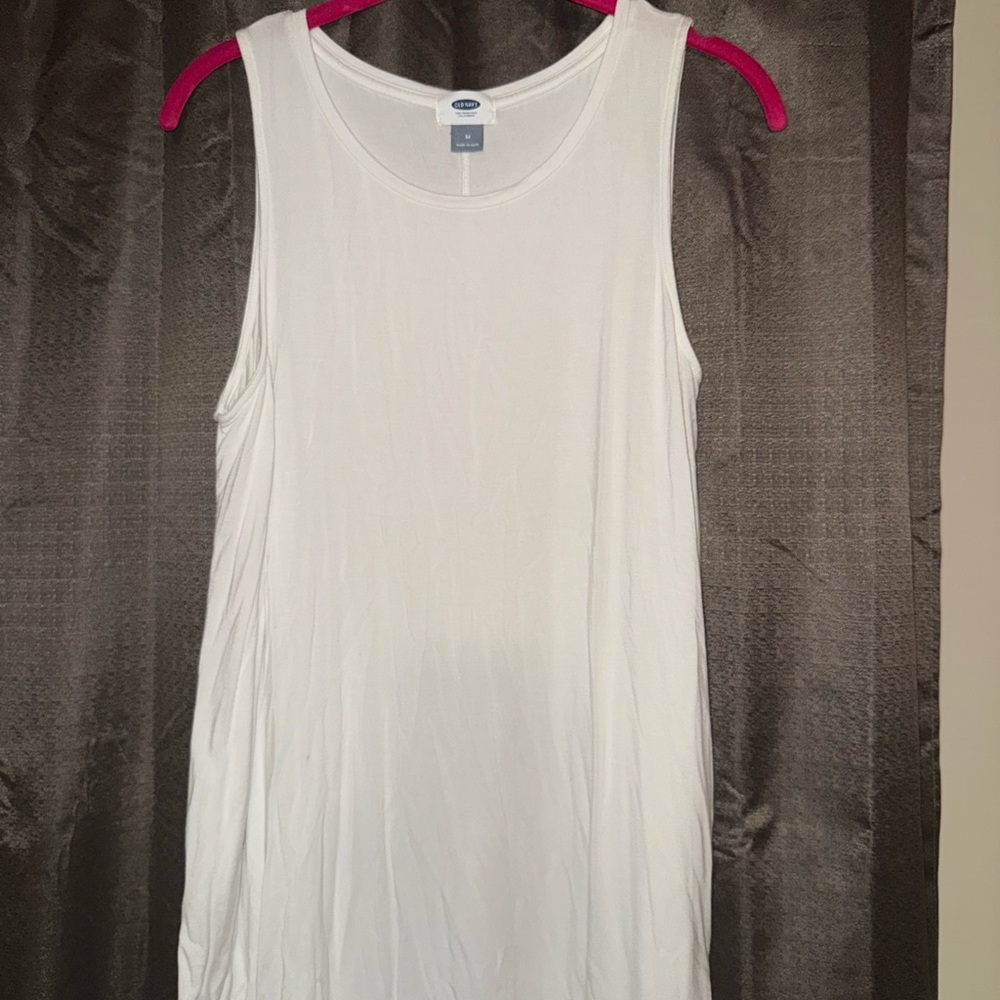 Old Navy Classic White Tank Top